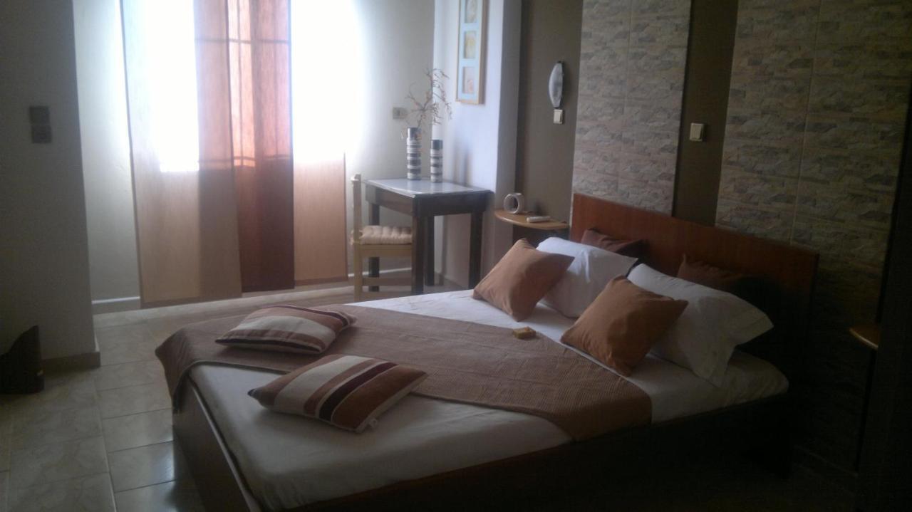 Karmik Concept Pension Afantou Room photo